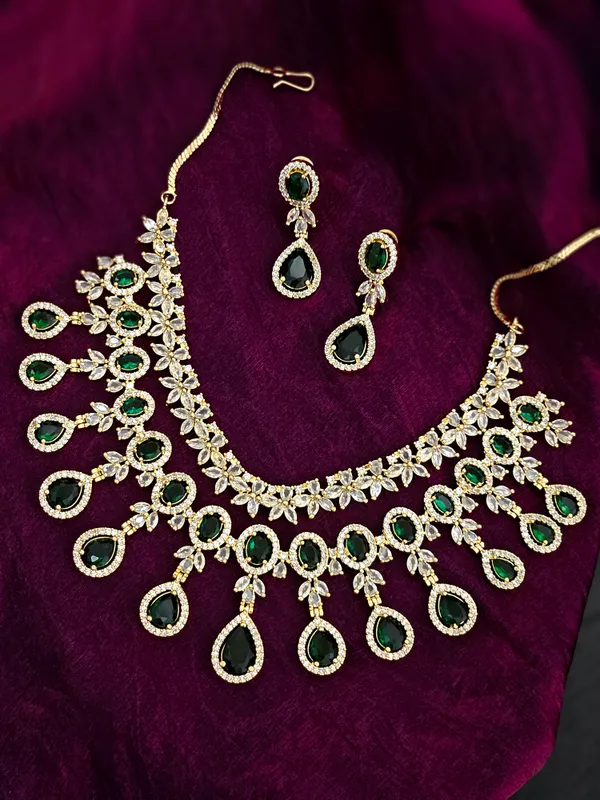 Emerald_Empress_Set