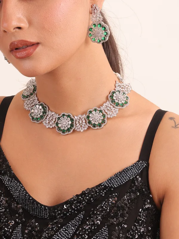 Emerald_Flora_AD_Necklace_Set