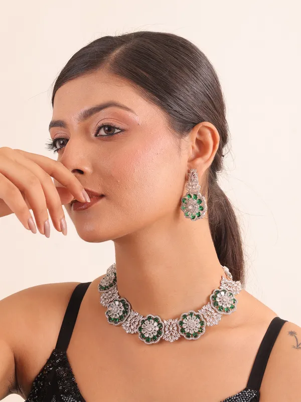 Emerald_Flora_AD_Necklace_Set