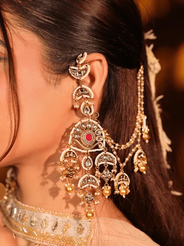 Lustre_Link_Earchain