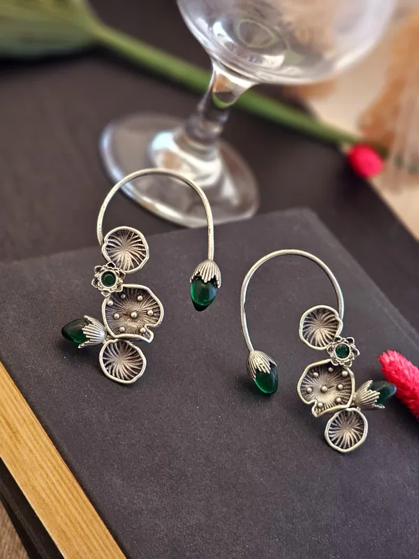 Sylvara_Green_Ear_Cuff
