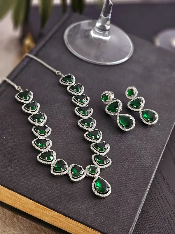 Forest_Glimmer_Necklace_Set
