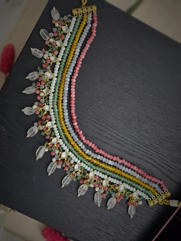 Leora_Multicolor_Pastel_Pachi_Choker