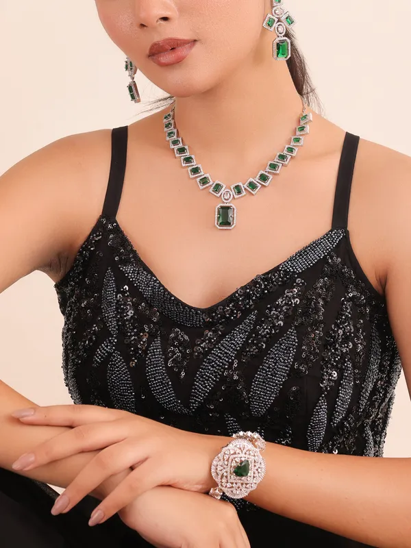 Emerald_Royale_AD_Jewelry_Set