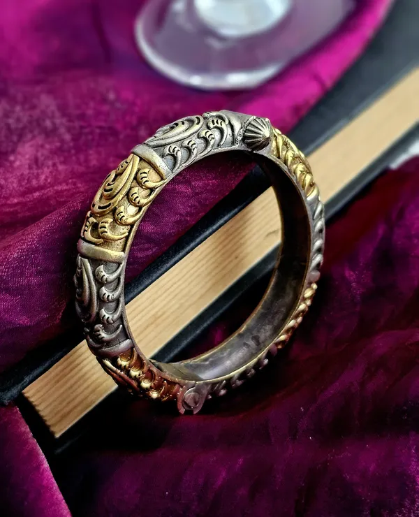 Golden_Silver_Serenade_Bangle