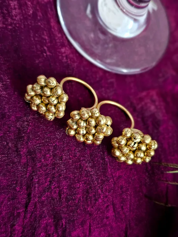 Golden_Whisper_Loop_Ring