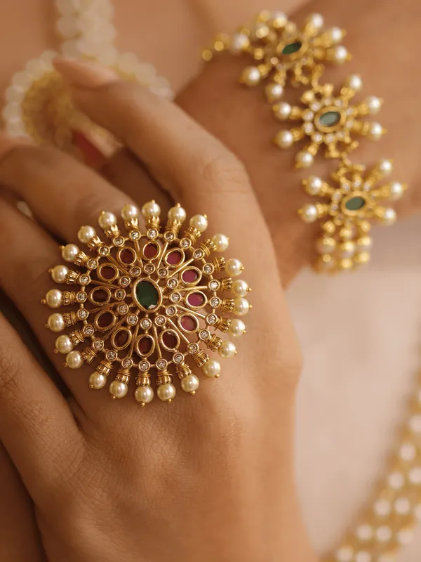 Grace_Glow_Finger_Ring