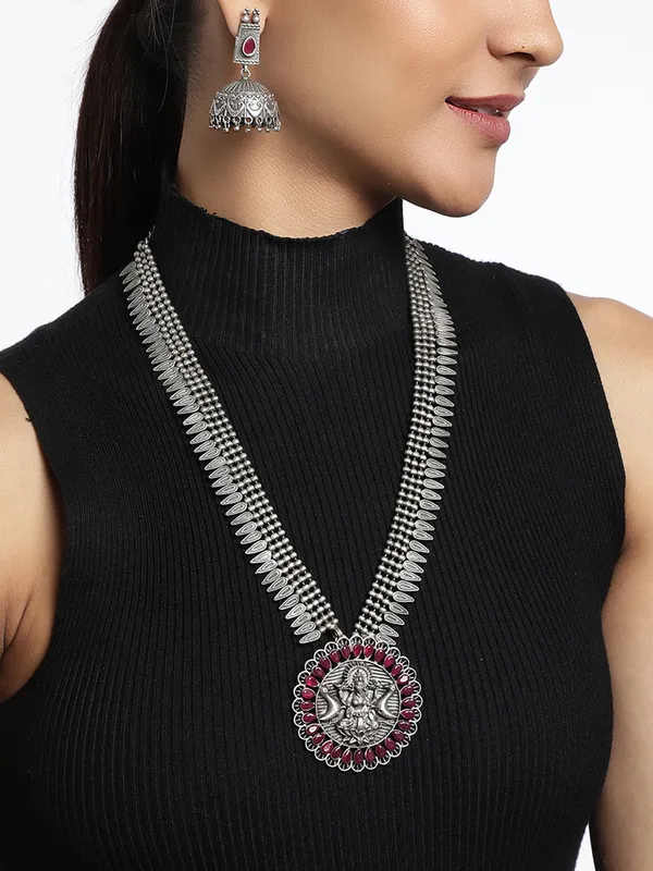 Shree_Grace_Ornate_Necklace_with_Laxmi_Maa_Pendant