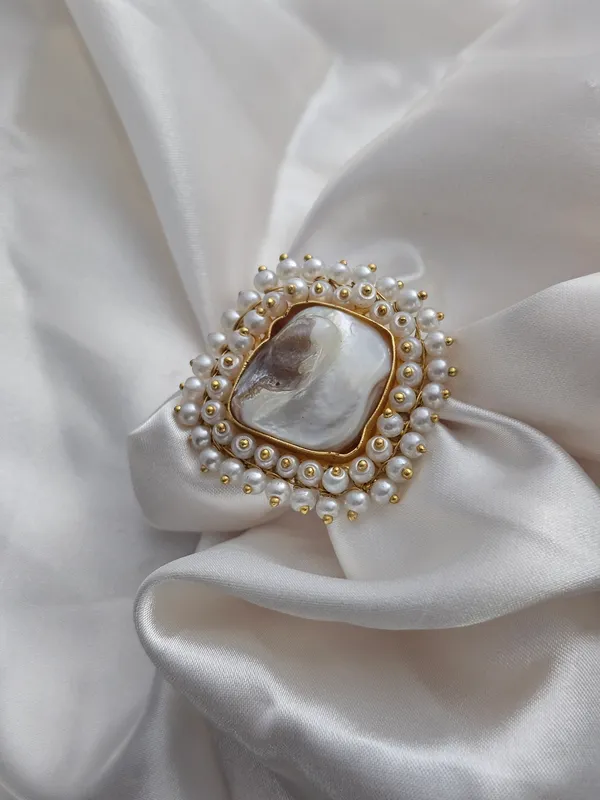 Mother_of_Pearl_Adjustable_Finger_Ring