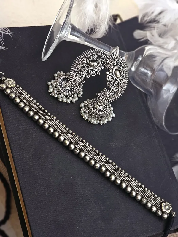 Riddhima_Choker_Set_With_earcuff_Jhumka