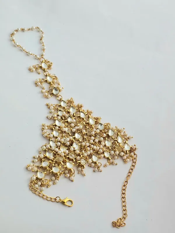 Inakshi_Pachi_Kundan_Hathphool_Bracelet