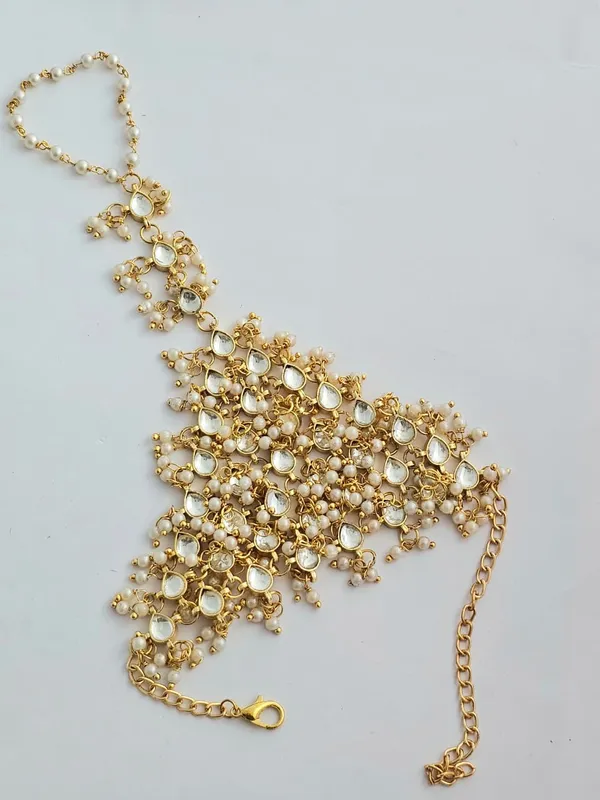 Inakshi_Pachi_Kundan_Hathphool_Bracelet