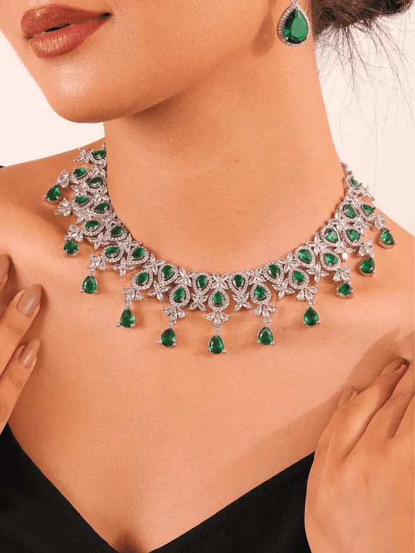 Emerald_Elegance_AD_Necklace_Set