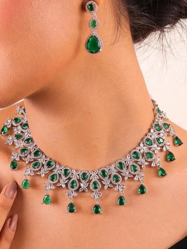 Emerald_Elegance_AD_Necklace_Set
