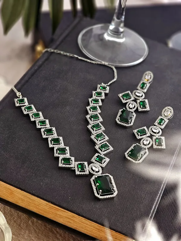 Jade_Serenity_Necklace_Set