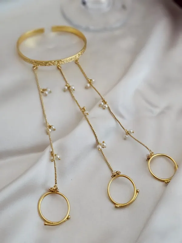 Pearl_Linked_Trio_Hathphool_Bracelet_-_Pair