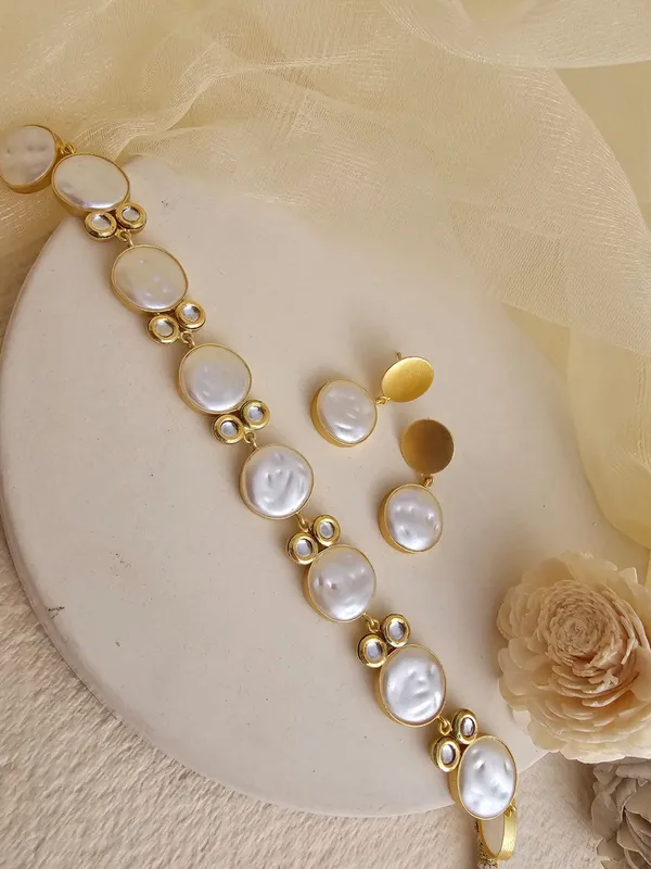 Perlaise_Mother_of_Pearl_Brass_Necklace_Set