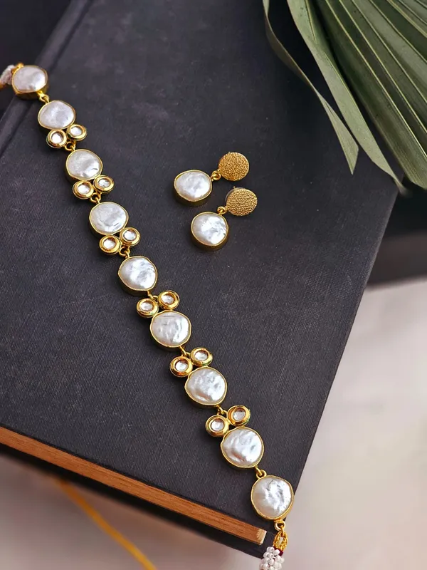 Perlaise_Mother_of_Pearl_Brass_Necklace_Set