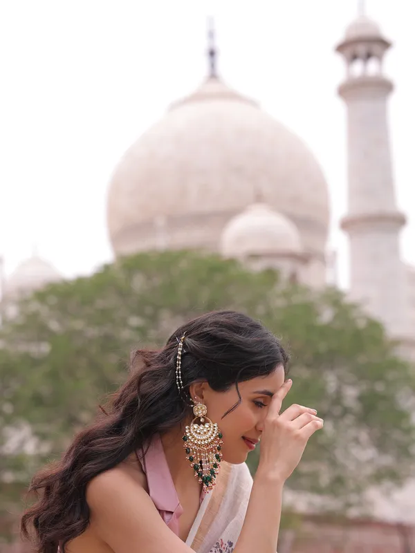 Noor_Kundan_Chand-Bali_Earrings
