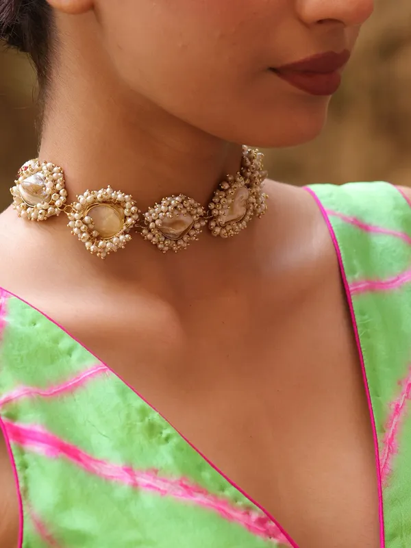 Lustre_MOP_Charm_Necklace_Set