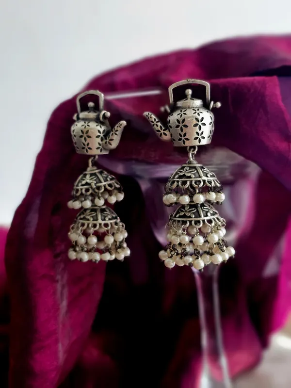 German_silver_tea_pot_earring