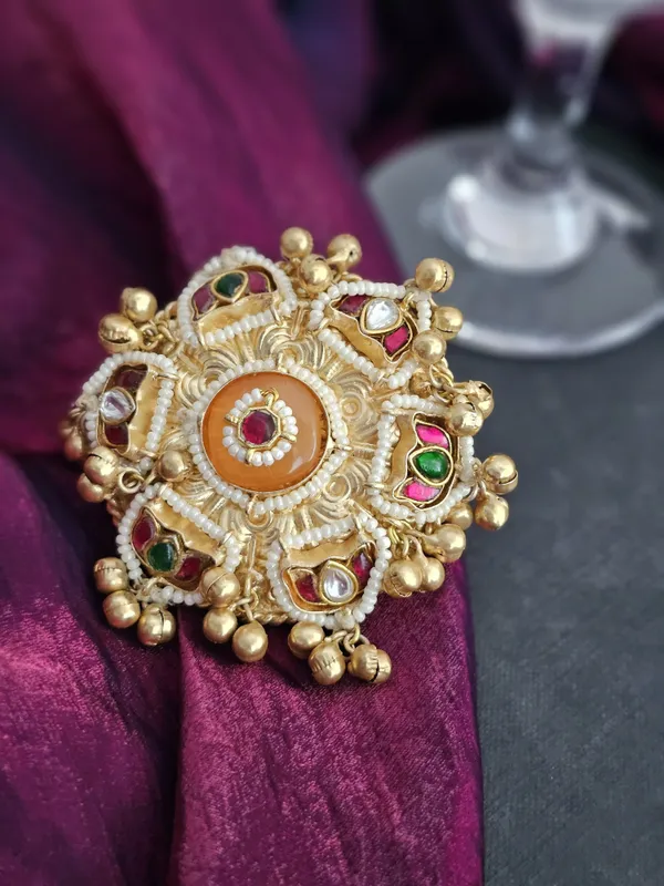 Majestic_Brass_Aura_Ring
