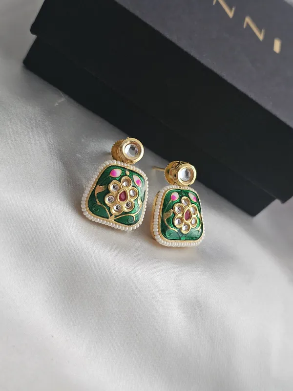 Meadow_Charm_Carved_Earrings