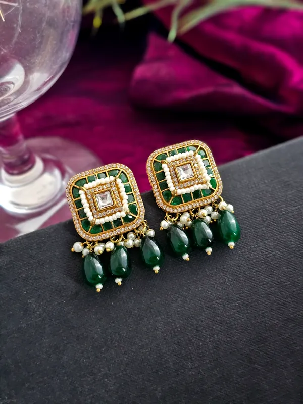 Meera_Classi_Studs