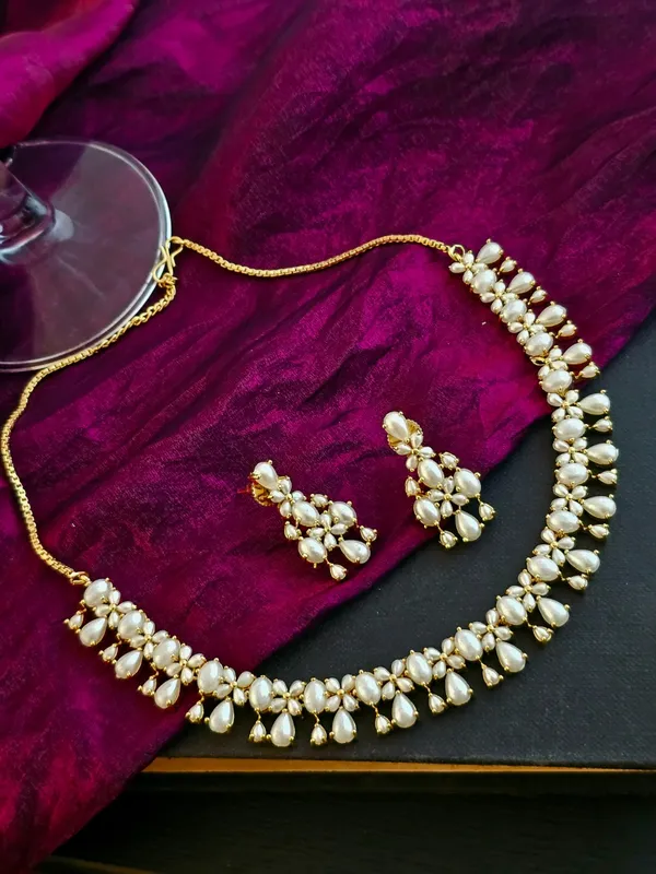 Noorika_Pearl_Necklace_Set_
