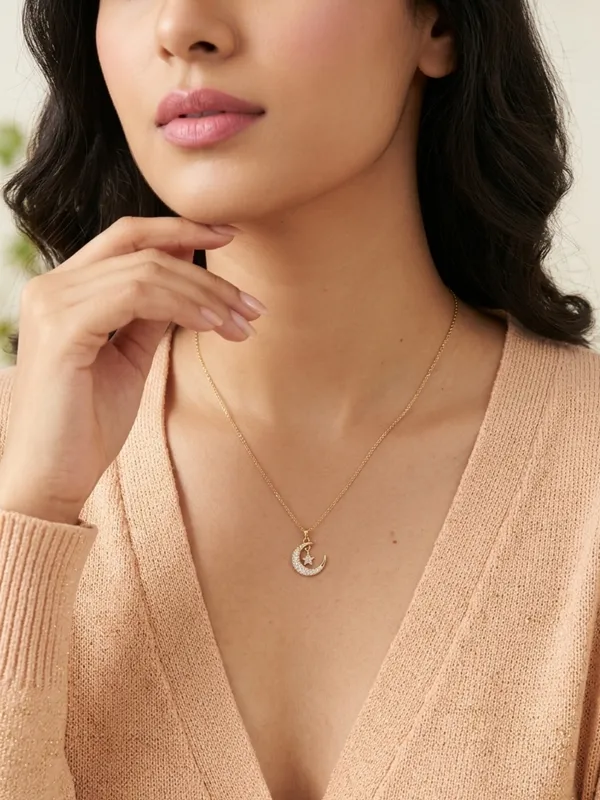 Moon_Pendant_Necklace_