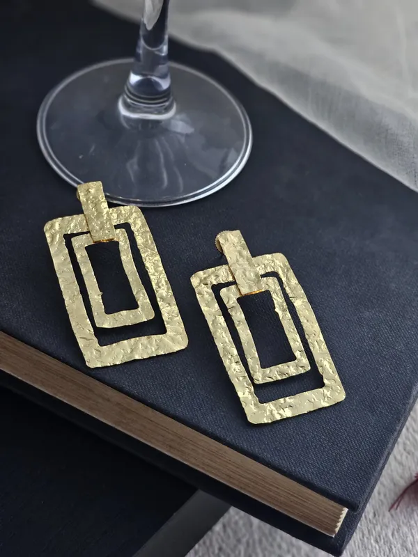 Nysa_Rectangular_Drop_Earrings