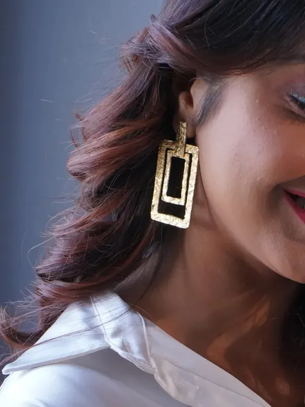 Nysa_Rectangular_Drop_Earrings