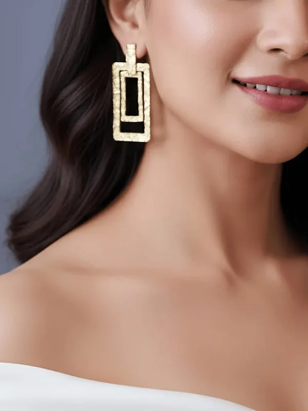 Nysa_Rectangular_Drop_Earrings
