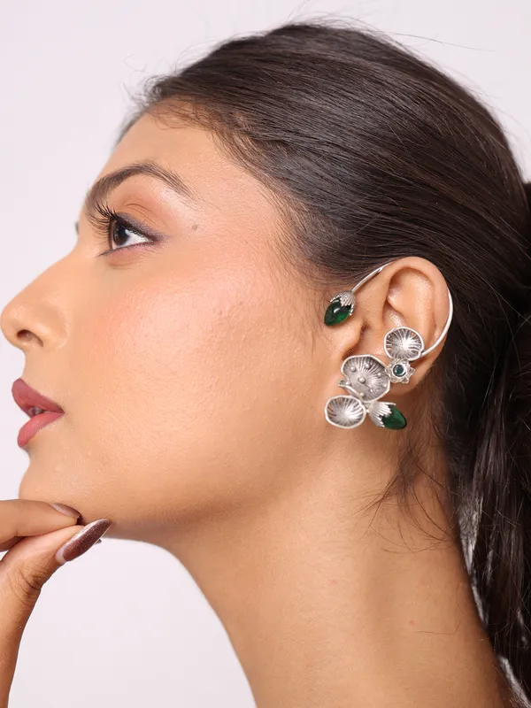 Sylvara_Green_Ear_Cuff