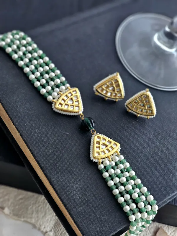 Mehreen_Green_Onyx_Kundan_Choker_Set