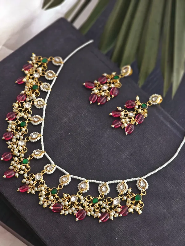 Rosy_Splendor_Pachi_Kundan_Necklace_Set