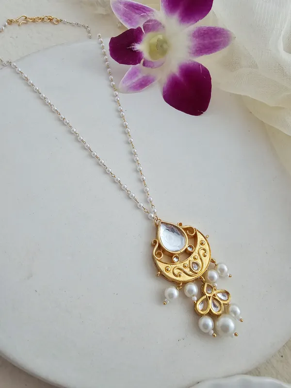 Minimal_White_Pendant_Necklace
