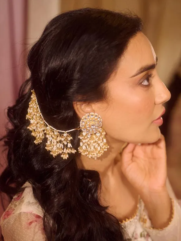 White_Serenity_Pachi_Kundan_Earchain