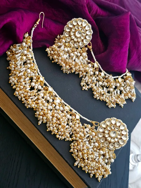 White_Serenity_Pachi_Kundan_Earchain
