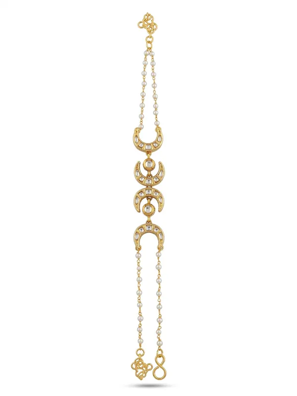 Pearl_Beaded_Choker_with_Crescent_Moon_Kundan_Pendant