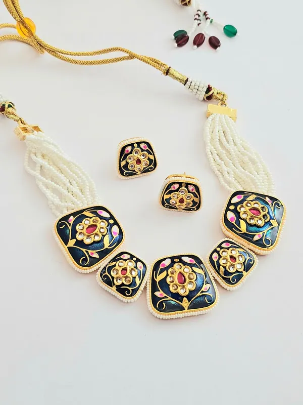 Royal_Blue_Rich_Choker