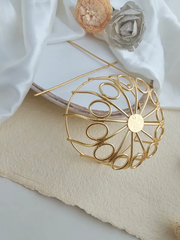 Flora_Golden_Bun_Cage_With_Bun_Sticks