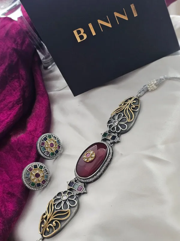 Crimson_Crown_Enamel_Choker_Set