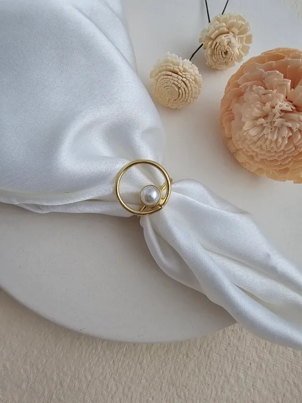 Golden_Elara_Pearl_Finger_Ring