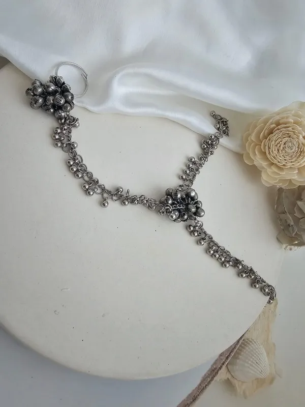 Silver_Plated_Ghunghroo_HandCuff