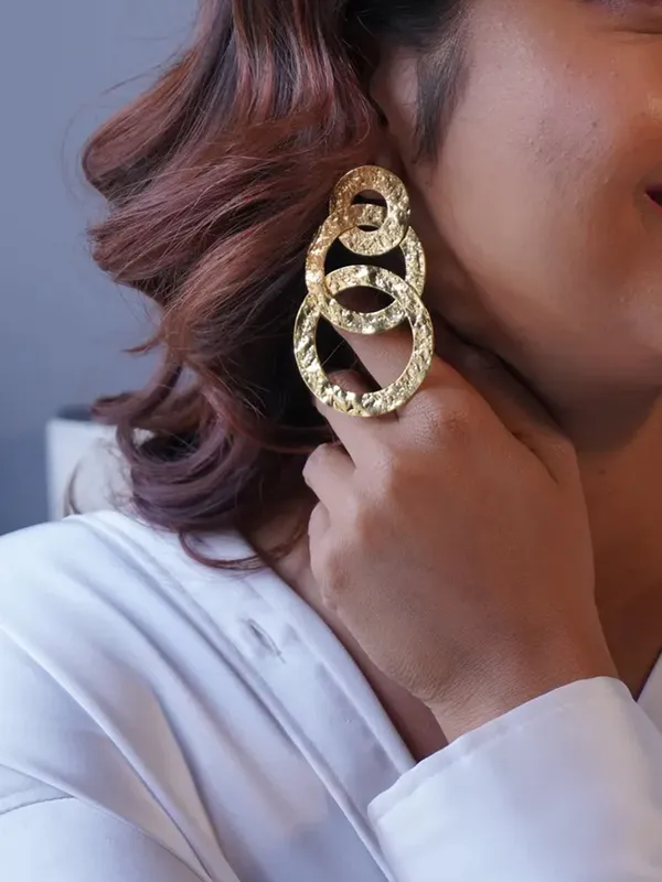 Ravelle_Drop_Earrings