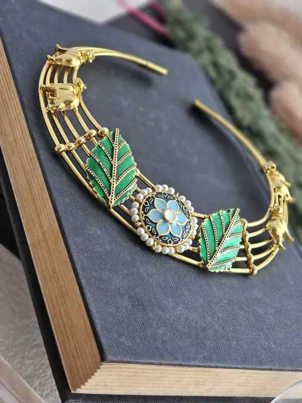 Golden_Rajwada_Neelkamal_Flower_Choker