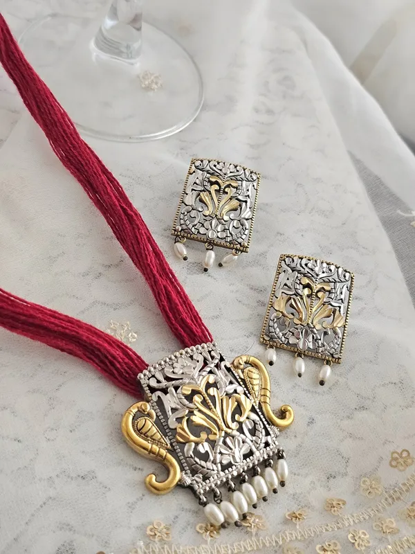 The_Crimson_Royal_Heritage_Set