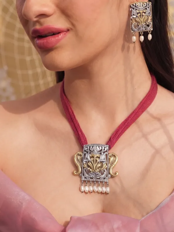 The_Crimson_Royal_Heritage_Set