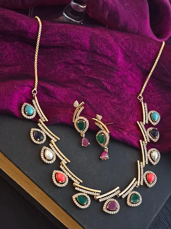 The_Prism_Necklace_Set